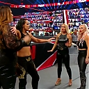 WWE_Monday_Night_Raw_2020_11_09_1080p_HDTV_x264-Srar_mkv0202.jpg