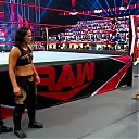 WWE_Monday_Night_Raw_2020_11_09_1080p_HDTV_x264-Srar_mkv0216.jpg