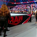 WWE_Monday_Night_Raw_2020_11_09_1080p_HDTV_x264-Srar_mkv0223.jpg