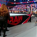 WWE_Monday_Night_Raw_2020_11_09_1080p_HDTV_x264-Srar_mkv0224.jpg