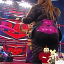 WWE_Monday_Night_Raw_2020_11_16_720p_HDTV_x264-NWCHD_mp41238.jpg