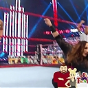 WWE_Monday_Night_Raw_2020_11_16_720p_HDTV_x264-NWCHD_mp41240.jpg