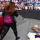 WWE_Monday_Night_Raw_2020_11_16_720p_HDTV_x264-NWCHD_mp41241.jpg