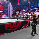 WWE_Monday_Night_Raw_2020_11_16_720p_HDTV_x264-NWCHD_mp41246.jpg