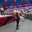WWE_Monday_Night_Raw_2020_11_16_720p_HDTV_x264-NWCHD_mp41247.jpg