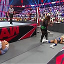 WWE_Monday_Night_Raw_2020_11_16_720p_HDTV_x264-NWCHD_mp41249.jpg