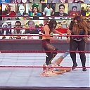 WWE_Monday_Night_Raw_2020_12_14_720p_HDTV_x264-NWCHD_mp40117.jpg