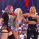 WWE_Monday_Night_Raw_2020_12_14_720p_HDTV_x264-NWCHD_mp40161.jpg