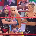 WWE_Monday_Night_Raw_2020_12_14_720p_HDTV_x264-NWCHD_mp40172.jpg