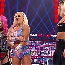 WWE_Monday_Night_Raw_2020_12_14_720p_HDTV_x264-NWCHD_mp40185.jpg