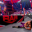 WWE_Monday_Night_Raw_2021_01_04_1080p_HDTV_x264-Star_mkv0177.jpg