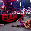 WWE_Monday_Night_Raw_2021_01_04_1080p_HDTV_x264-Star_mkv0178.jpg