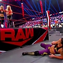WWE_Monday_Night_Raw_2021_01_04_1080p_HDTV_x264-Star_mkv0185.jpg