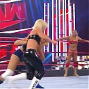 WWE_Monday_Night_Raw_2021_01_25_720p_HDTV_x264-NWCHD_mp40461.jpg