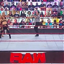 WWE_Monday_Night_Raw_2021_01_25_720p_HDTV_x264-NWCHD_mp40585.jpg