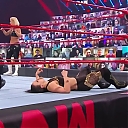 WWE_Monday_Night_Raw_2021_01_25_720p_HDTV_x264-NWCHD_mp40679.jpg