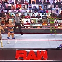WWE_Monday_Night_Raw_2021_02_01_720p_HDTV_x264-NWCHD_mp40335.jpg