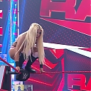 WWE_RAW_2021_04_26_1080p_WEB_h264-HEEL_mkv0325.jpg