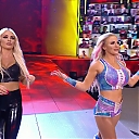 WWE_RAW_2021_05_03_1080p_WEB_h264-HEEL_mkv0027.jpg