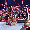 WWE_RAW_28th_Dec_2020_720p_WEBRip_h264-TJ_mp40201.jpg