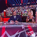 WWE_Raw_Talk_2020_12_14_1080p_WEB_h264-HEEL_mp40251.jpg