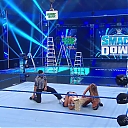 WWE_SmackDown_2020_05_01_720p_WEB_h264-HEEL_mp40280.jpg