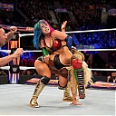 wwe-fastlane-2019-mandy-rose-con-sonya-deville-vs-asuka-c-7-maxw-1280.jpg