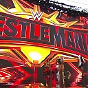 x2mate_com-MANDY_ROSE_TALKS_GEAR_THROUGHOUT_THE_YEARS2C_ONE_THAT_DIDN_T_GET_RECOGNIZED2C_WRESTLEMANIA_35_AND_MORE_mp40622.jpg