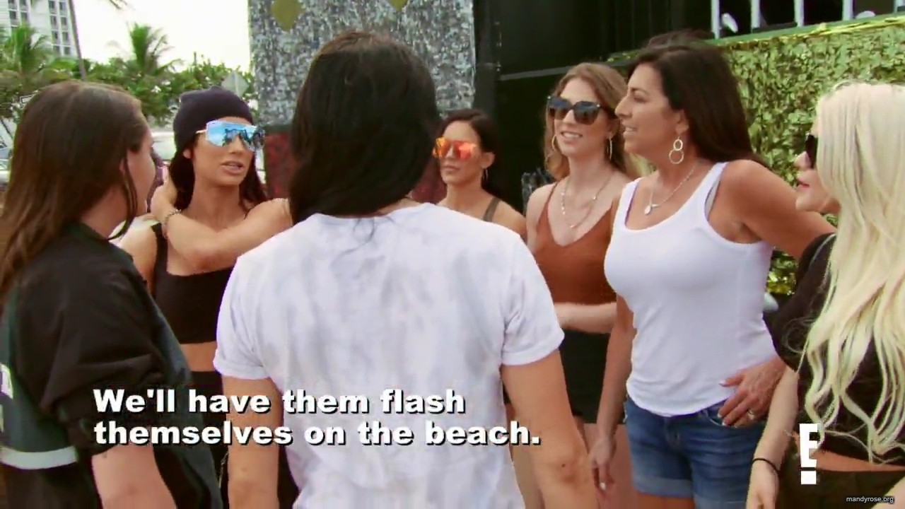 total_divas_s09e02_720p_mp40141.jpg