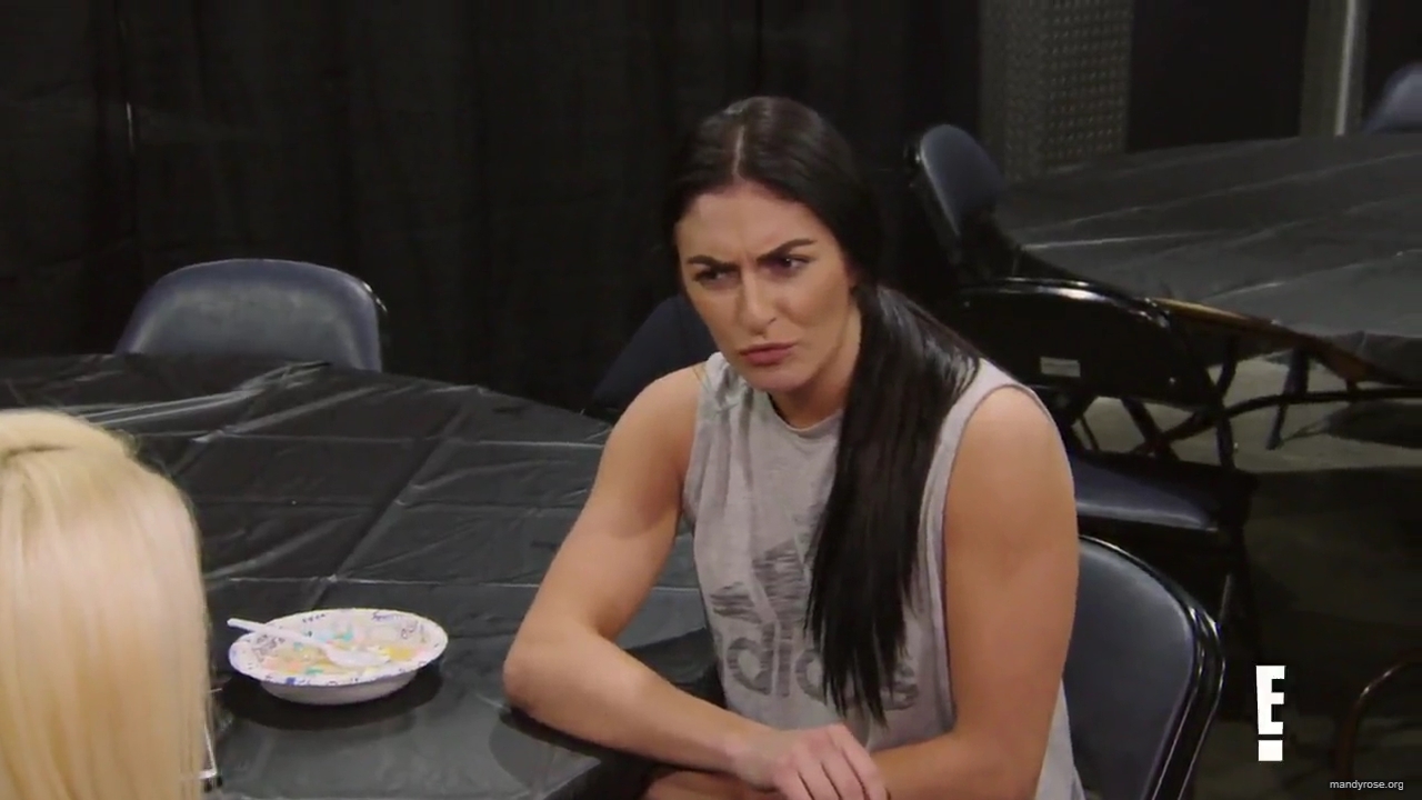 total_divas_s09e02_720p_mp40209.jpg