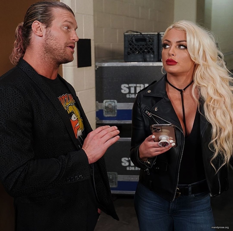 wwe_mandyrose.jpg