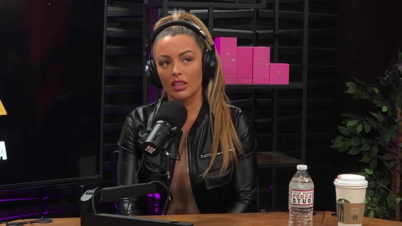 x2mate_com-Ep_10_-_Power_Alphas_Podcast___28Mandy_Saccomanno__mp40371.jpg