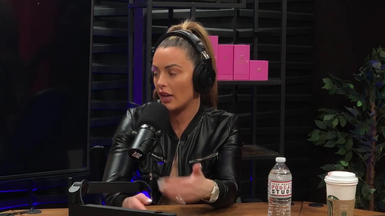 x2mate_com-Ep_10_-_Power_Alphas_Podcast___28Mandy_Saccomanno__mp41276.jpg