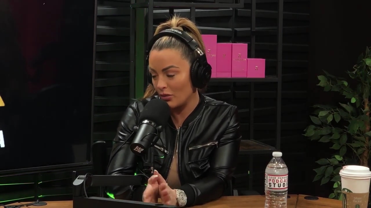 x2mate_com-Ep_10_-_Power_Alphas_Podcast___28Mandy_Saccomanno__mp41617.jpg