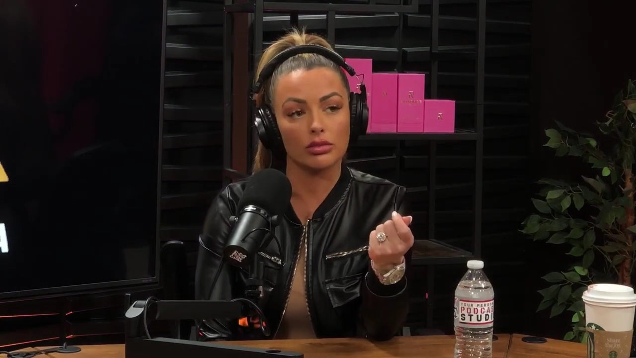 x2mate_com-Ep_10_-_Power_Alphas_Podcast___28Mandy_Saccomanno__mp41636.jpg