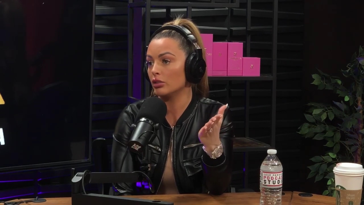 x2mate_com-Ep_10_-_Power_Alphas_Podcast___28Mandy_Saccomanno__mp41641.jpg
