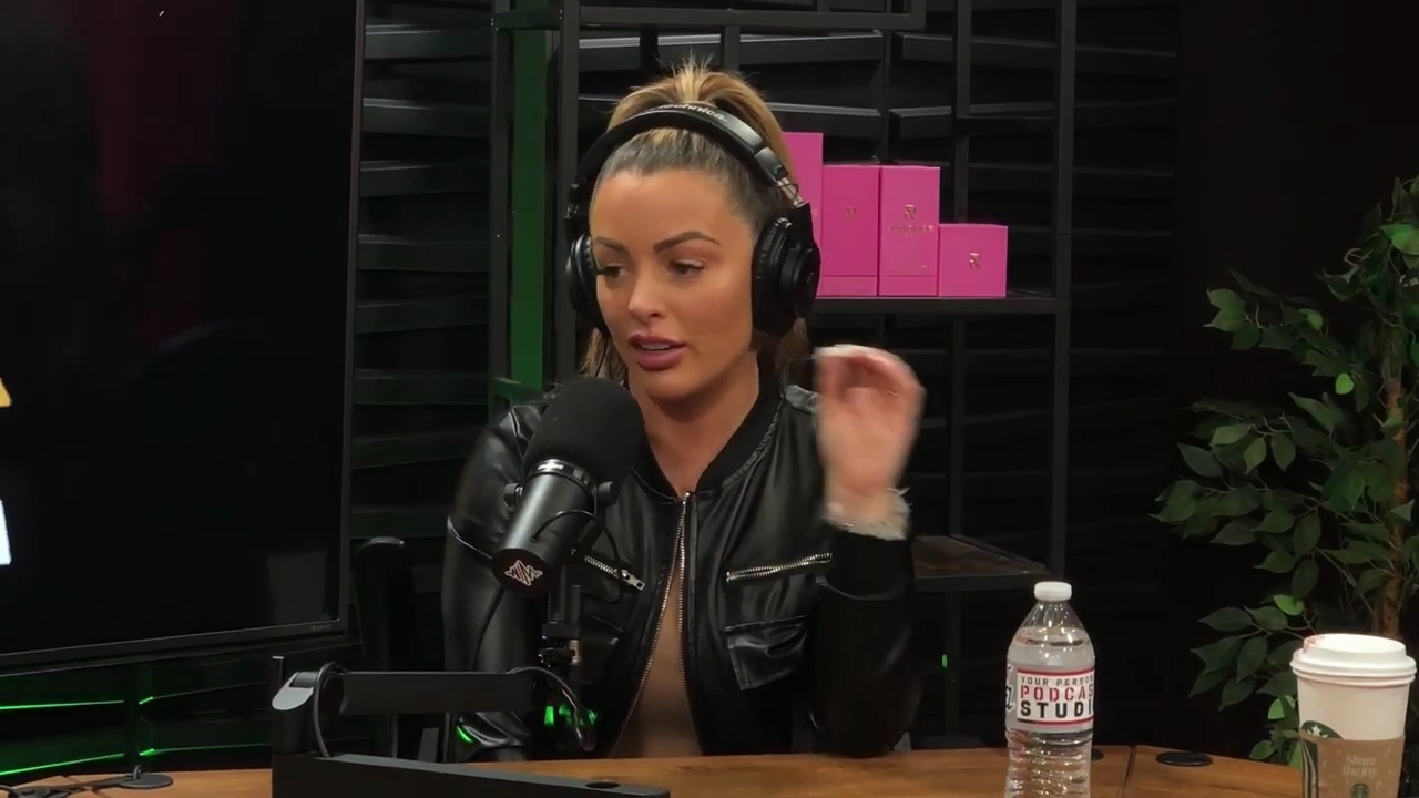 x2mate_com-Ep_10_-_Power_Alphas_Podcast___28Mandy_Saccomanno__mp41698.jpg