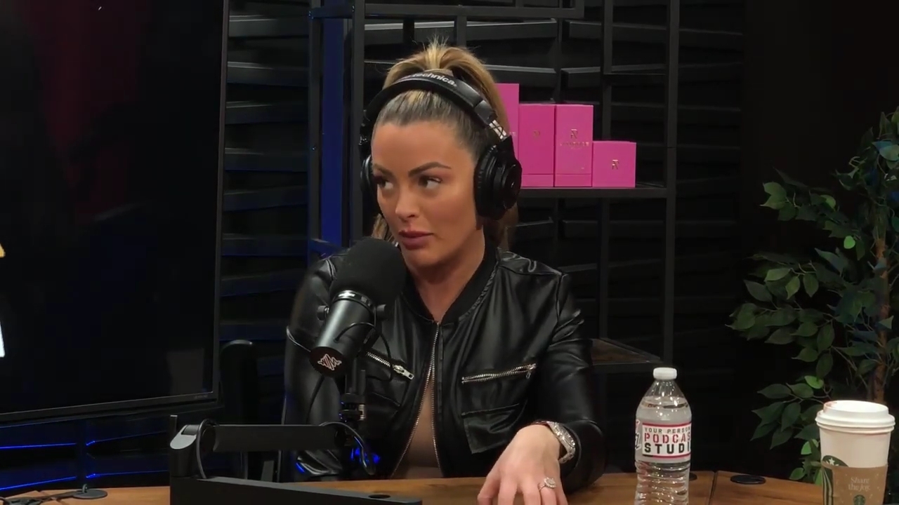 x2mate_com-Ep_10_-_Power_Alphas_Podcast___28Mandy_Saccomanno__mp41720.jpg