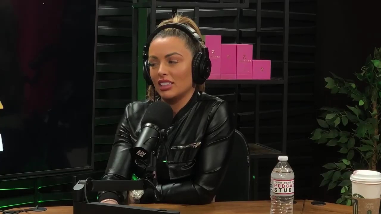 x2mate_com-Ep_10_-_Power_Alphas_Podcast___28Mandy_Saccomanno__mp41946.jpg