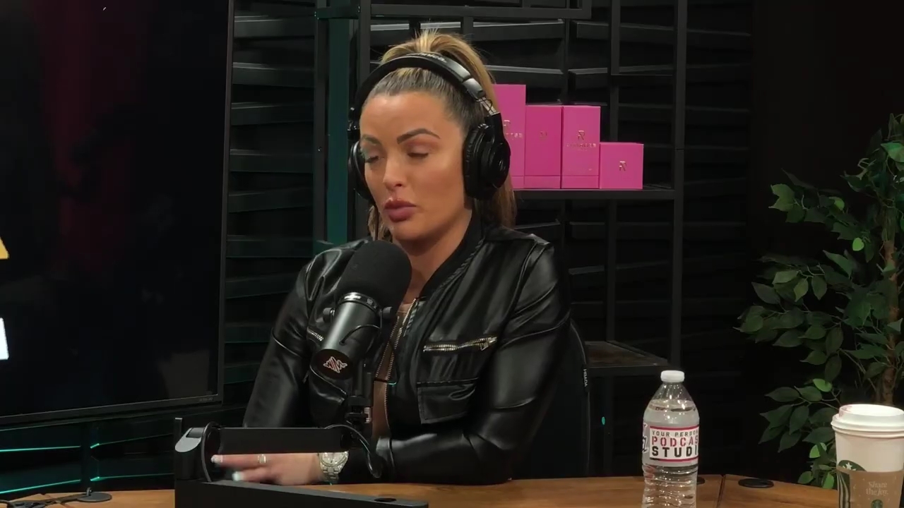 x2mate_com-Ep_10_-_Power_Alphas_Podcast___28Mandy_Saccomanno__mp41960.jpg