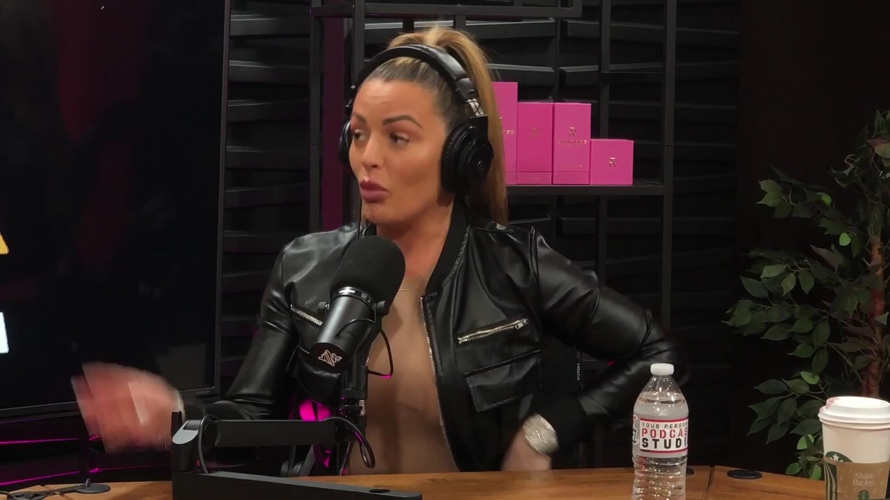 x2mate_com-Ep_10_-_Power_Alphas_Podcast___28Mandy_Saccomanno__mp41977.jpg
