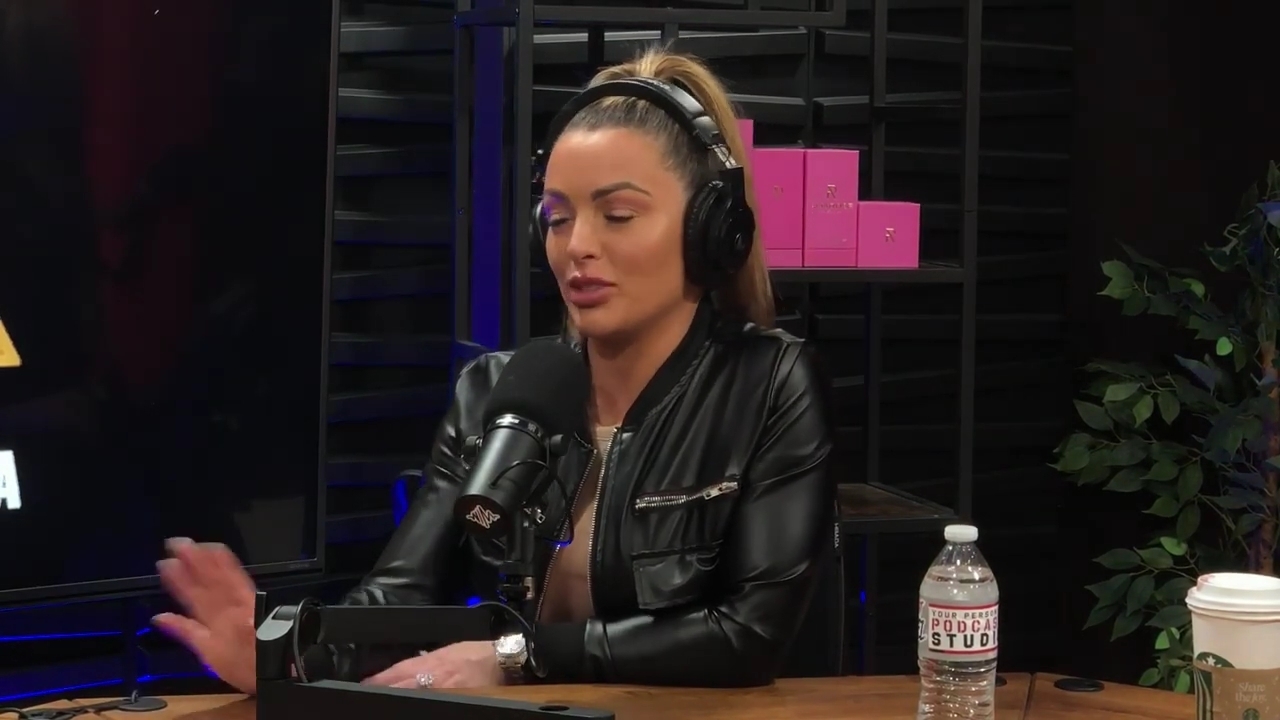 x2mate_com-Ep_10_-_Power_Alphas_Podcast___28Mandy_Saccomanno__mp42002.jpg