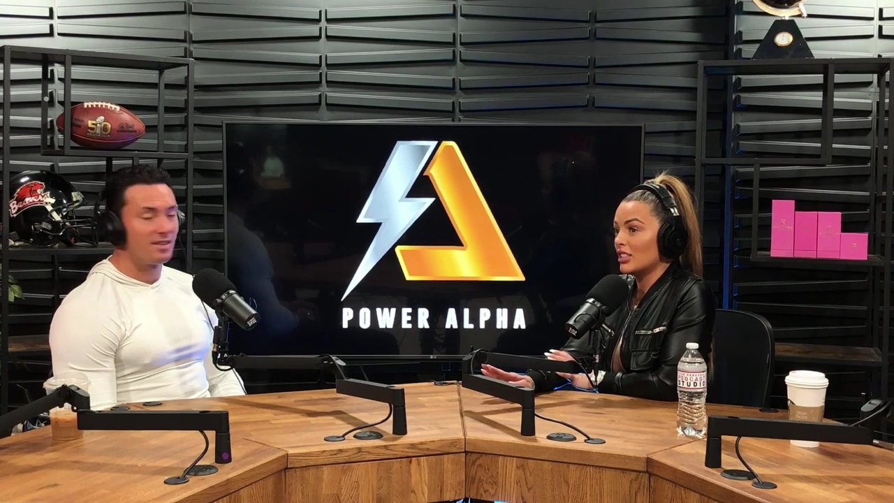 x2mate_com-Ep_10_-_Power_Alphas_Podcast___28Mandy_Saccomanno__mp42028.jpg