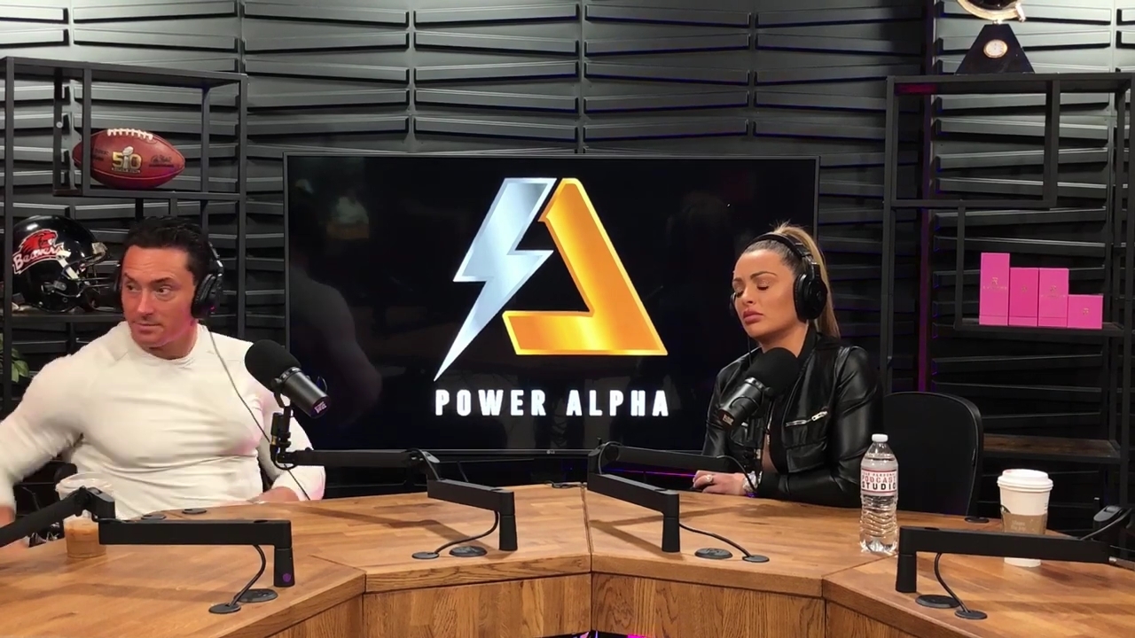 x2mate_com-Ep_10_-_Power_Alphas_Podcast___28Mandy_Saccomanno__mp42044.jpg