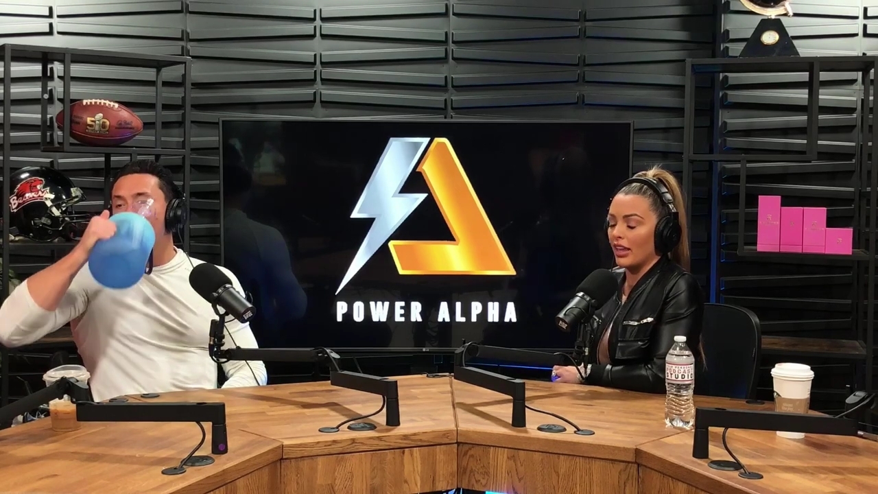 x2mate_com-Ep_10_-_Power_Alphas_Podcast___28Mandy_Saccomanno__mp42048.jpg