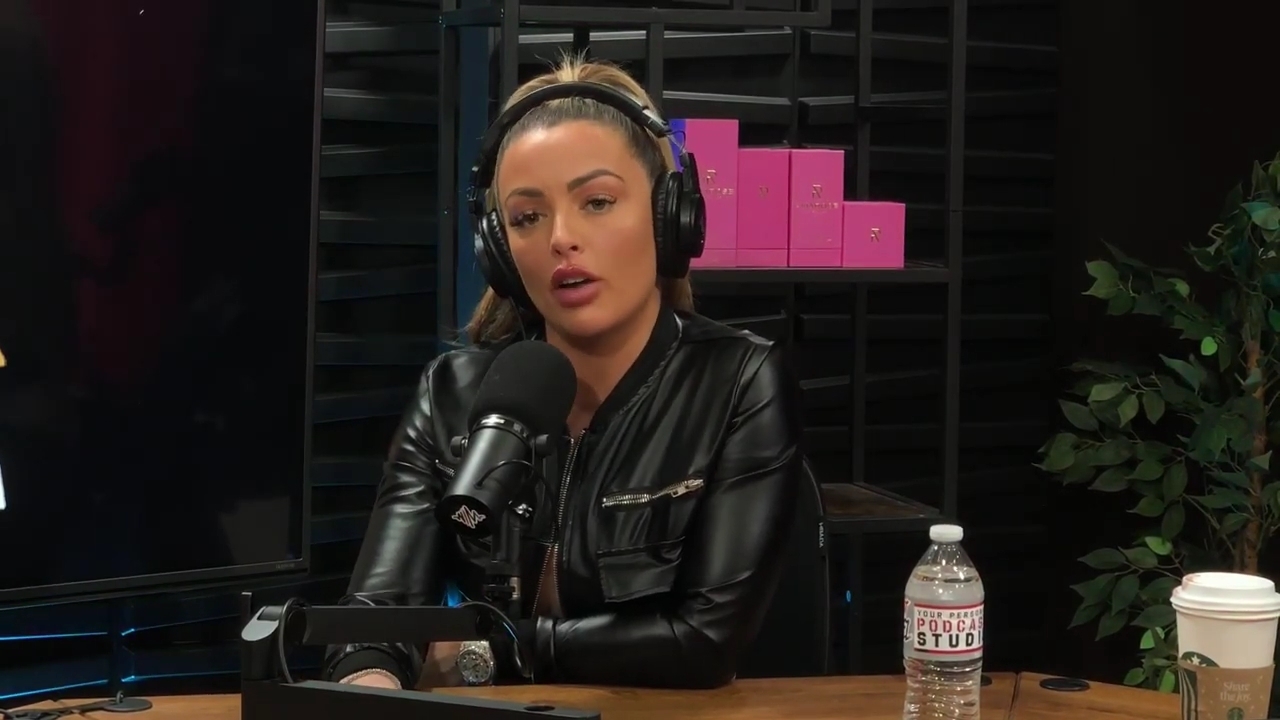x2mate_com-Ep_10_-_Power_Alphas_Podcast___28Mandy_Saccomanno__mp42101.jpg