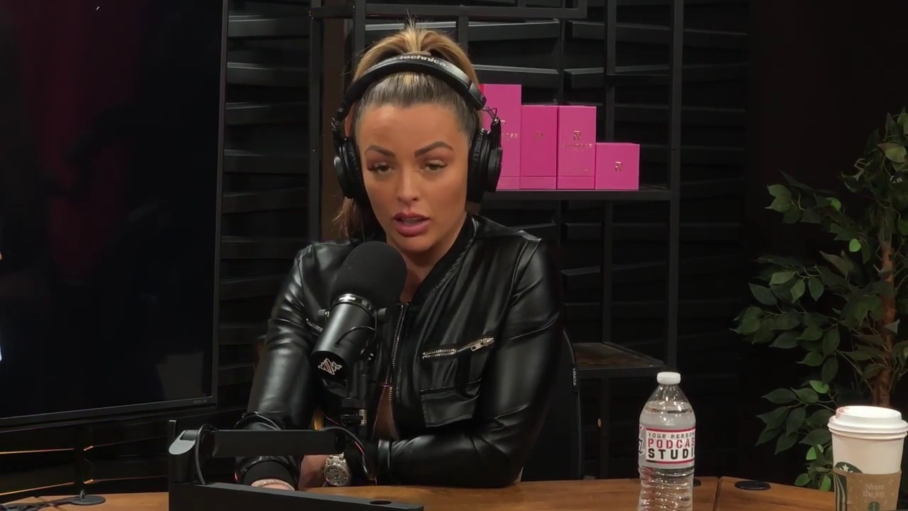 x2mate_com-Ep_10_-_Power_Alphas_Podcast___28Mandy_Saccomanno__mp42112.jpg