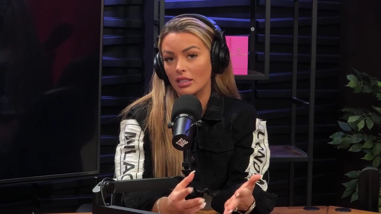 x2mate_com-Ep_11_-_Power_Alphas_Podcast___28Mandy_Saccomanno__mp42733.jpg