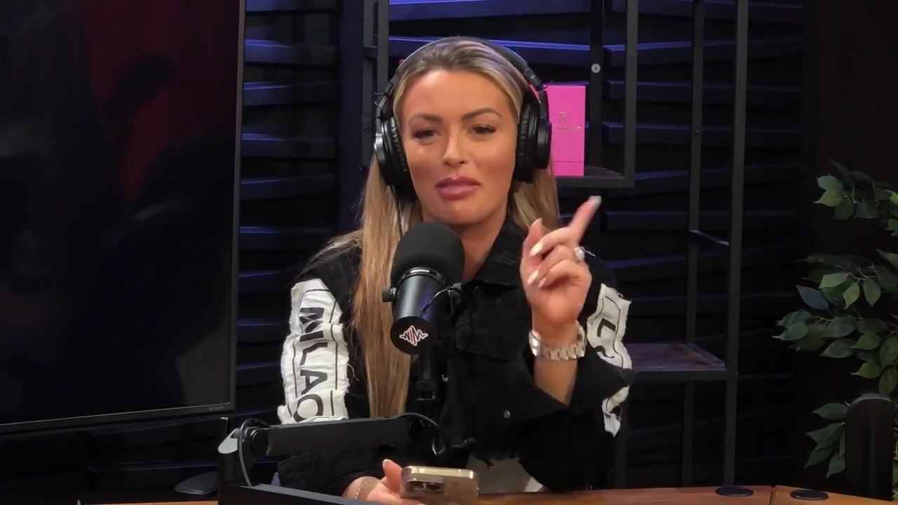 x2mate_com-Ep_11_-_Power_Alphas_Podcast___28Mandy_Saccomanno__mp42848.jpg