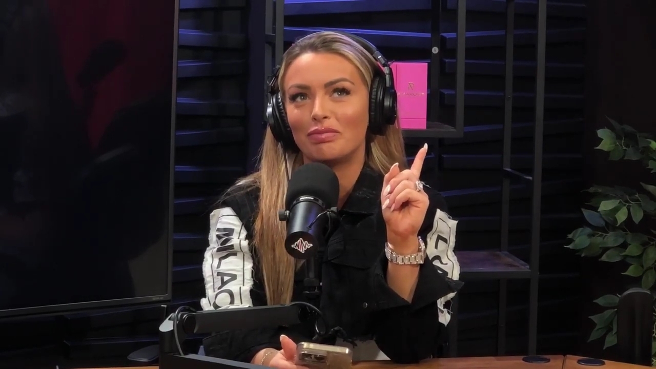 x2mate_com-Ep_11_-_Power_Alphas_Podcast___28Mandy_Saccomanno__mp42850.jpg